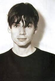 How tall is Alex James?